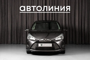 Хетчбэк Toyota Vitz 2019 года, 1030000 рублей, Красноярск