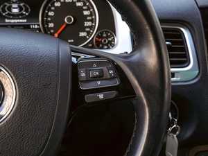 Внедорожник Volkswagen Touareg 2013 года, 2580000 рублей, Краснодар