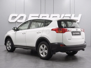 Внедорожник Toyota RAV4 2014 года, 1749000 рублей, Воронеж