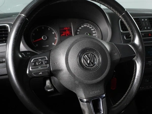Седан Volkswagen Polo 2013 года, 915000 рублей, Минеральные Воды