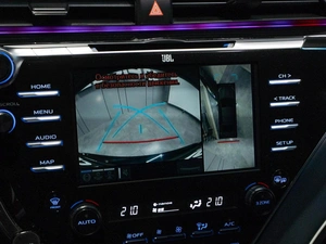 Седан Toyota Camry 2018 года, 2999000 рублей, Тюмень