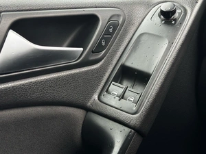 Хетчбэк Volkswagen Golf 2011 года, 769000 рублей, Ижевск