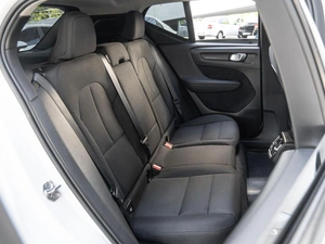 Внедорожник Volvo XC40 2019 года, 2548000 рублей, Волгоград