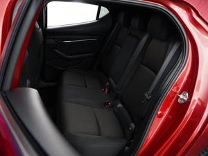 Хетчбэк Mazda 3 2019 года, 2277077 рублей, Москва