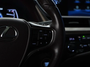 Седан Lexus ES 2020 года, 3770090 рублей, Москва