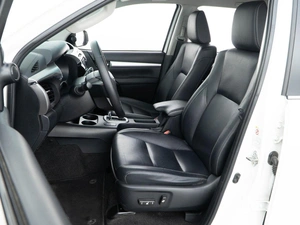 Пикап Toyota Hilux 2015 года, 3498999 рублей, Москва