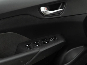 Седан Hyundai Solaris 2018 года, 1368444 рублей, Москва