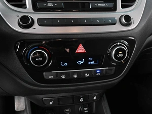 Седан Hyundai Solaris 2019 года, 1569000 рублей, Аксай