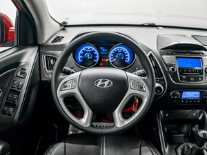 Внедорожник Hyundai ix35 2010 года, 999000 рублей, Красноярск