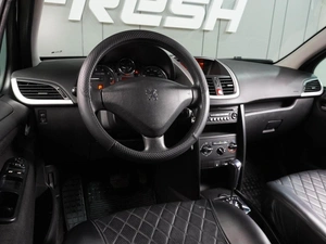 Хетчбэк Peugeot 207 2008 года, 409000 рублей, Воронеж