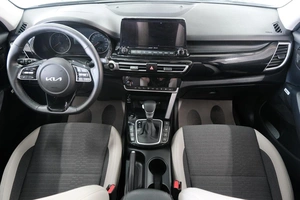 Внедорожник Kia Seltos 2022 года, 2459000 рублей, Омск