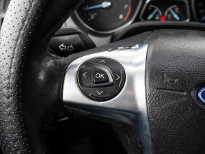 Седан Ford Focus 2011 года, 979000 рублей, Краснодар