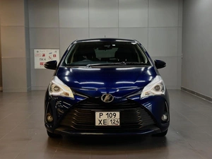 Хетчбэк Toyota Vitz 2019 года, 1097000 рублей, Красноярск