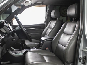 Внедорожник Toyota Land Cruiser Prado 2007 года, 2310000 рублей, Омск