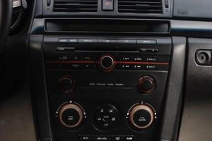 Хетчбэк Mazda 3 2005 года, 589000 рублей, Новосибирск