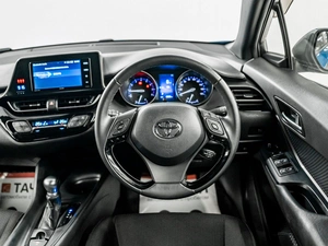 Внедорожник Toyota C-HR 2016 года, 1920000 рублей, Красноярск