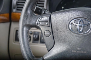 Седан Toyota Avensis 2008 года, 899000 рублей, Томск