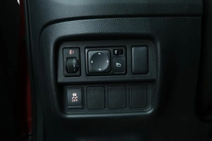Внедорожник Nissan Juke 2014 года, 1509000 рублей, Омск