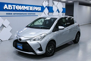 Хетчбэк Toyota Vitz 2017 года, 958000 рублей, Солонцы