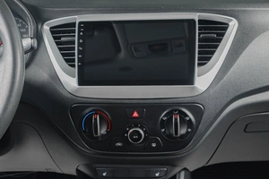 Седан Hyundai Solaris 2019 года, 1259000 рублей, Тюмень