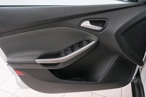 Седан Ford Focus 2012 года, 1049000 рублей, Красноярск