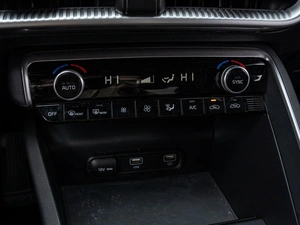 Седан Kia K5 2023 года, 3175000 рублей, Краснодар