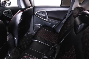 Внедорожник Toyota RAV4 2012 года, 949000 рублей, Пермь