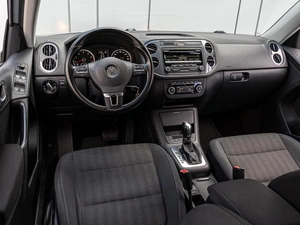 Внедорожник Volkswagen Tiguan 2015 года, 1490000 рублей, Краснодар