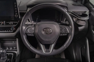 Внедорожник Toyota Corolla Cross 2022 года, 2749000 рублей, Томск