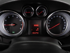 Внедорожник Opel Mokka 2012 года, 1050000 рублей, Тюмень