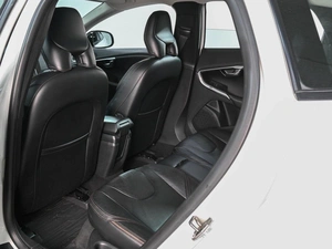 Хетчбэк Volvo V40 Cross Country 2014 года, 1479000 рублей, Аксай