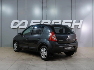 Хетчбэк Renault Sandero 2010 года, 644000 рублей, Воронеж