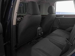 Внедорожник Volkswagen Touareg 2012 года, 1849000 рублей, Тюмень
