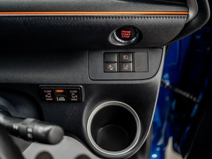 Минивэн Toyota Sienta 2019 года, 1700000 рублей, Красноярск