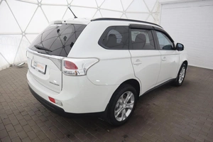 Внедорожник Mitsubishi Outlander 2012 года, 1330000 рублей, Орёл
