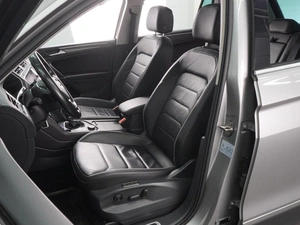Внедорожник Volkswagen Tiguan 2018 года, 2703000 рублей, Воронеж