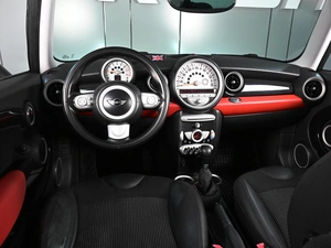 Хетчбэк MINI Cooper 2010 года, 929000 рублей, Аксай