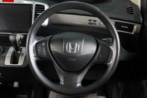 Минивэн Honda Freed 2011 года, 1079000 рублей, Тюмень