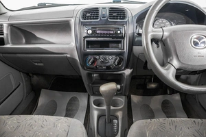 Хетчбэк Mazda Demio 2001 года, 249000 рублей, Барнаул