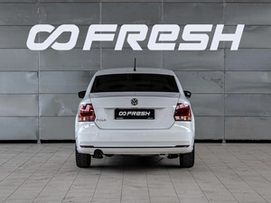 Седан Volkswagen Polo 2016 года, 1050000 рублей, Краснодар