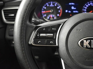 Седан Kia K5 2019 года, 1672900 рублей, Казань