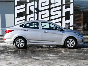 Седан Hyundai Solaris 2013 года, 649000 рублей, Волгоград