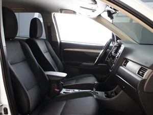 Внедорожник Mitsubishi Outlander 2013 года, 1390000 рублей, Омск