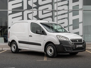 Фургон Peugeot Partner 2017 года, 960000 рублей, Краснодар