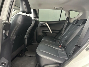 Внедорожник Toyota RAV4 2018 года, 2644990 рублей, Красноярск