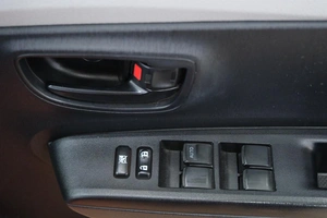 Хетчбэк Toyota Vitz 2011 года, 849000 рублей, Омск