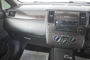 Седан Nissan Tiida Latio 2004 года, 499000 рублей, Кемерово