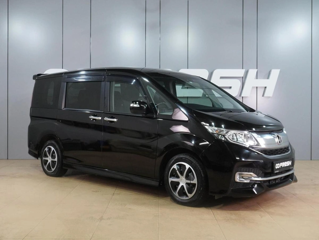 Минивэн Honda Stepwgn Spada 2016 года, 1749000 рублей, Воронеж
