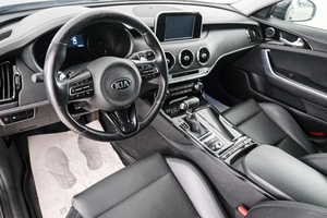 Лифтбек Kia Stinger 2018 года, 3099000 рублей, Красноярск