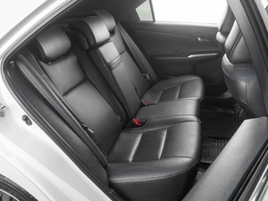 Седан Toyota Camry 2017 года, 2359000 рублей, Тюмень